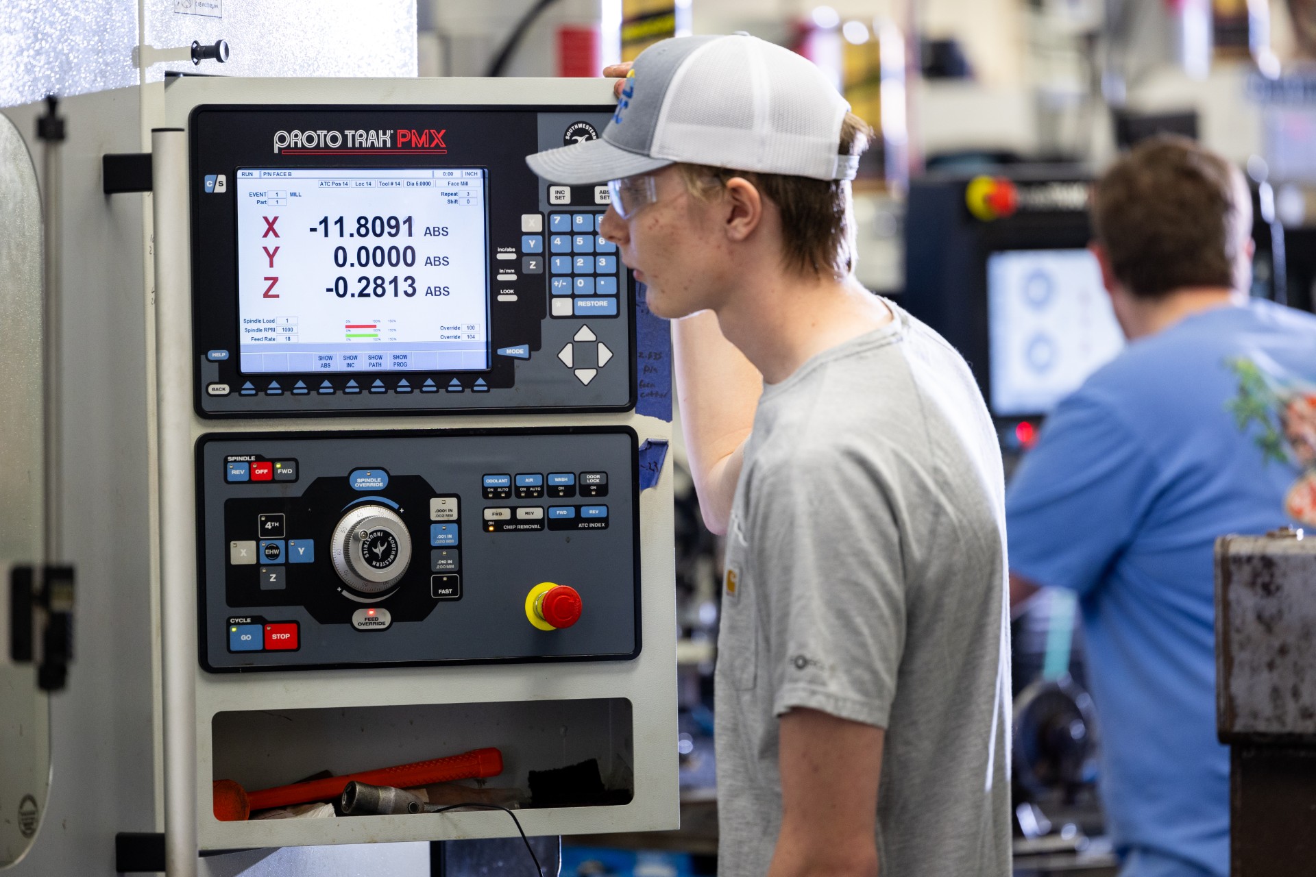 Student in machine tool